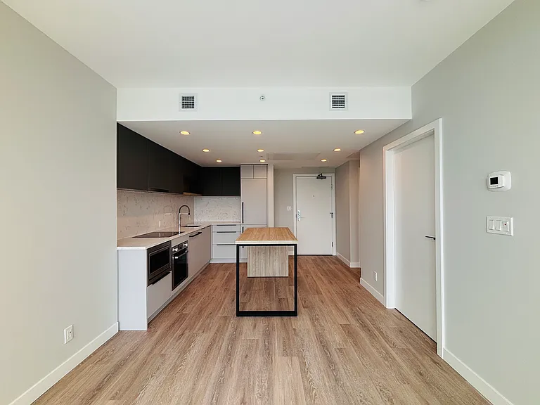 567 Emerson St #1902 — Photo 5