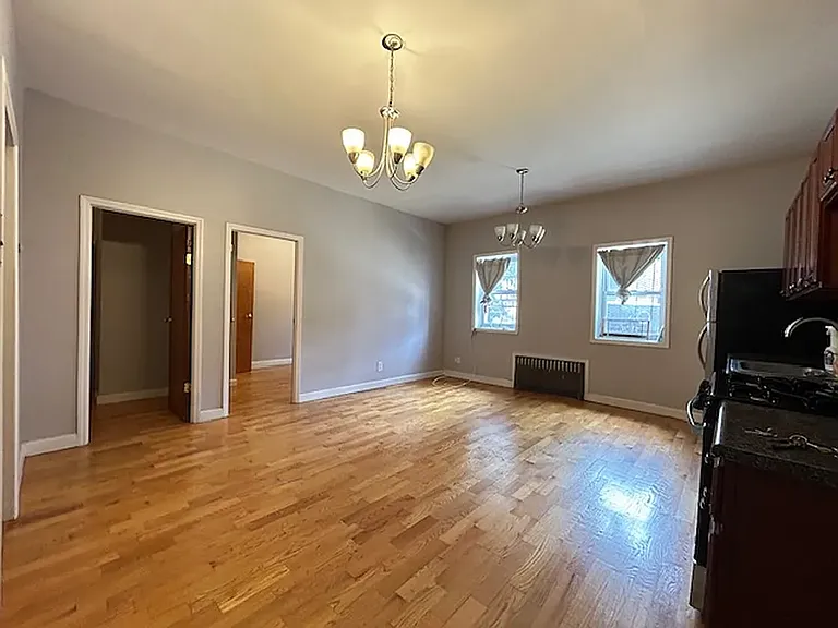 99 Albany Ave #1 — Photo 3
