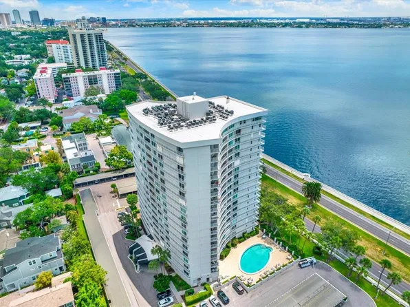 2611 Bayshore Blvd APT 304, Tampa, FL 33629