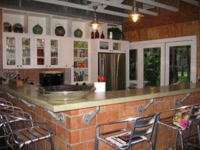 2nd image of 108 Erskine Ferry Rd
