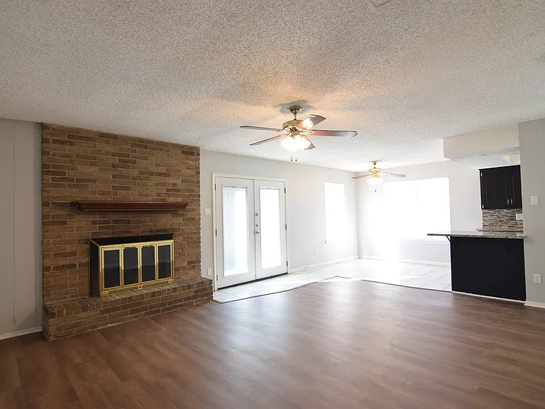 1701 Hill St — Photo 8