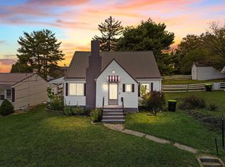 715 Randolph Ave, Pulaski, VA 24301