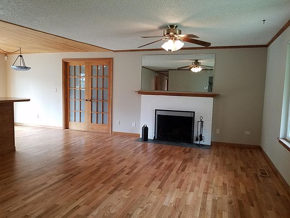 Living room as seen from front door