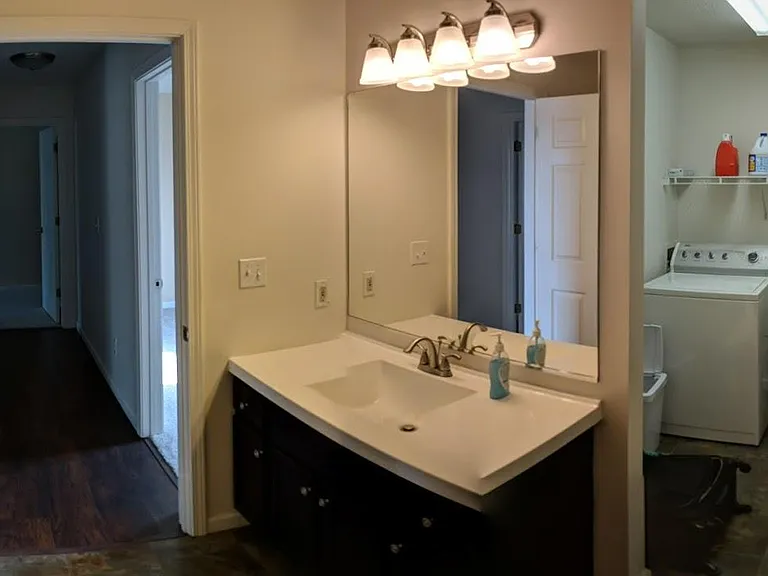 1403 Whitefield St — Photo 4
