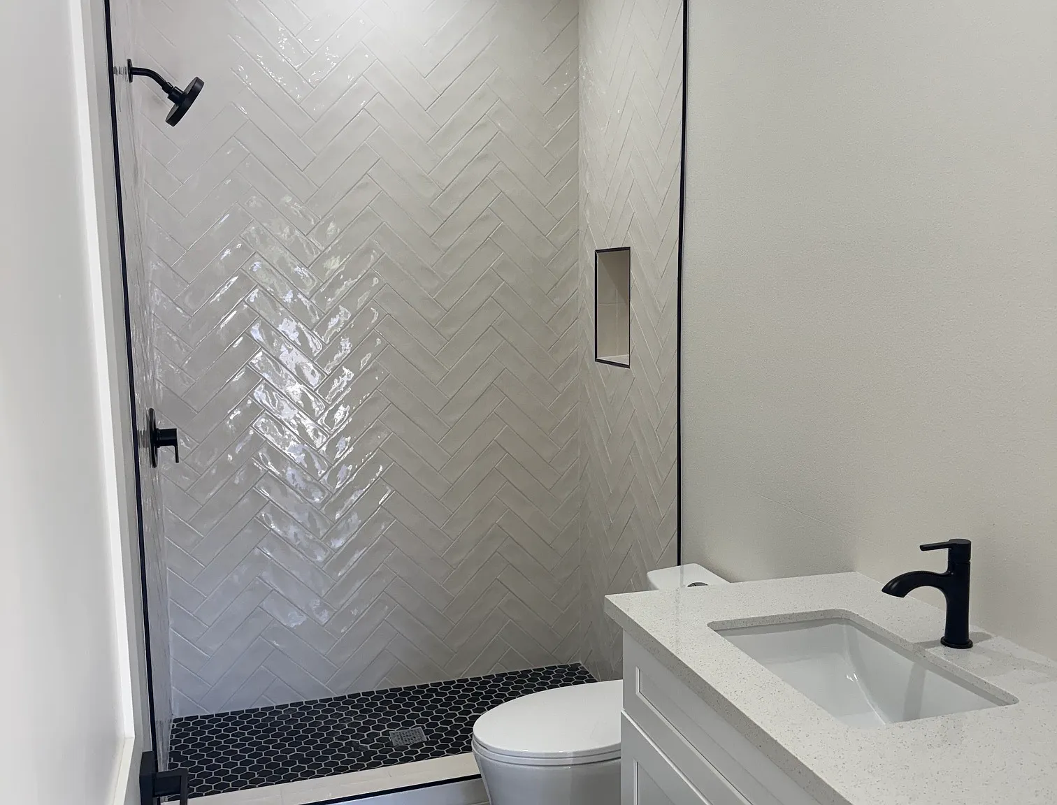 2 bed, 650 sqft, $2,595 — Photo 1