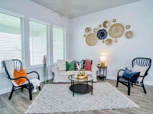 2255 Meadow Way, New Braunfels, TX 78132