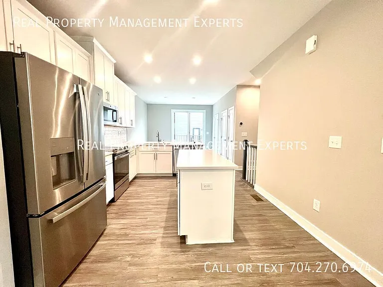 528 Billingsley Rd — Photo 4