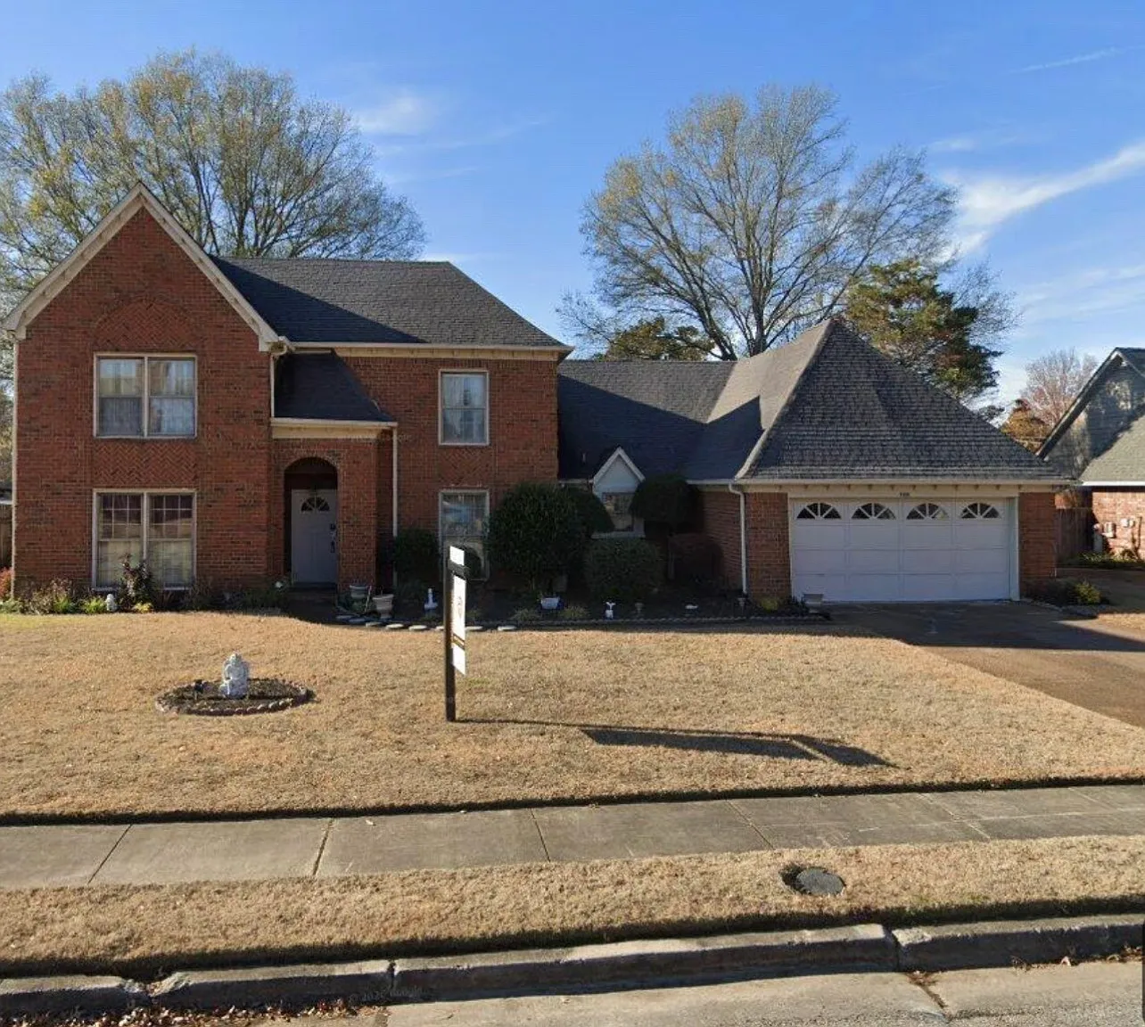 4 bed, 2.5 bath, 2714 sqft, $2,850 — Photo 1