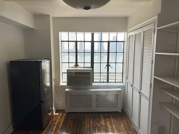 2nd image of 5 Tudor City Pl APT 829