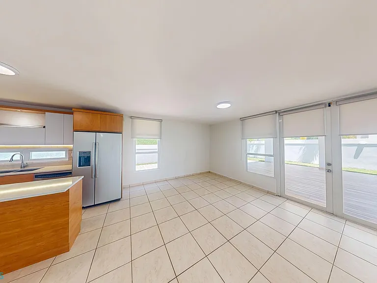 361 Paseo — Photo 7