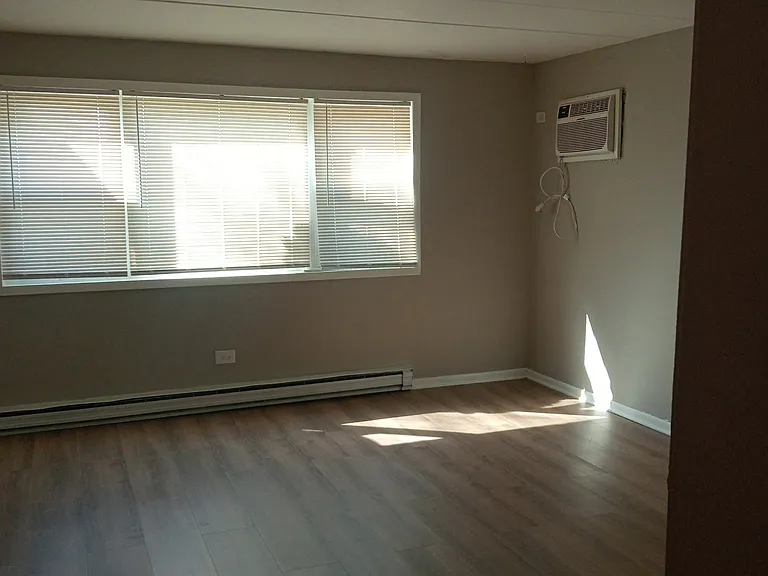 3616 W 55th St #1W — Photo 2