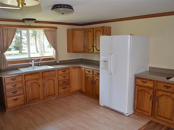 4th image of 51986 Jenny Ln