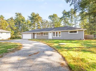 7 Circle Dr, Coventry, RI 02816
