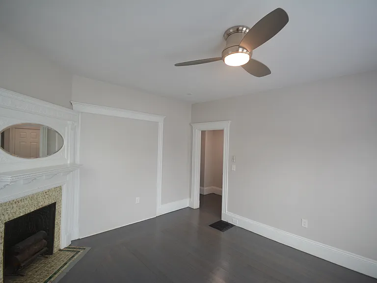31 Claybourne St #1 — Photo 47