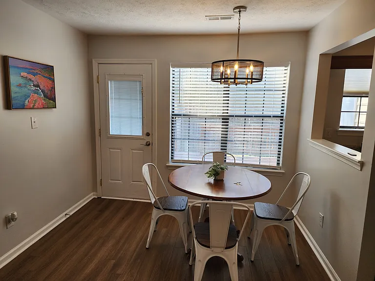 1710 Skiffes Creek Cir — Photo 12
