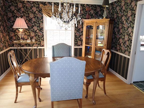 5th image of 916 Woodside Dr