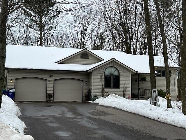 1st image of 152405 Parrot Ln