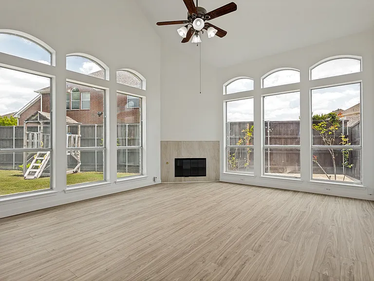 11160 Silver Horn Dr — Photo 12
