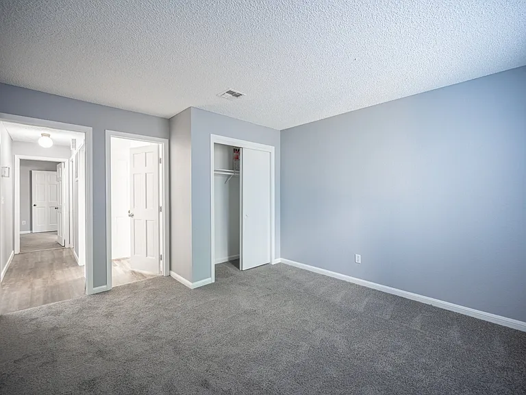 1406 Santa Margarita St #B — Photo 24