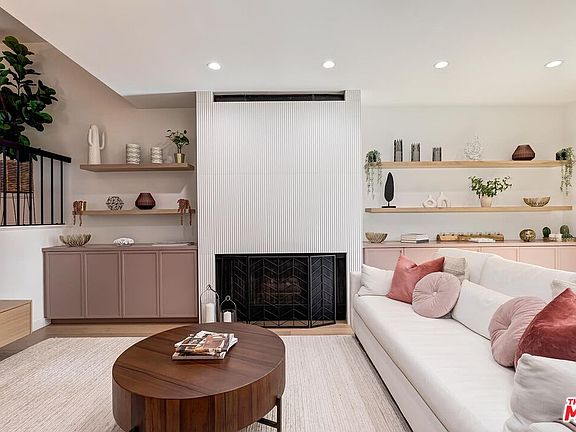 3rd image of 4748 La Villa Marina Unit D