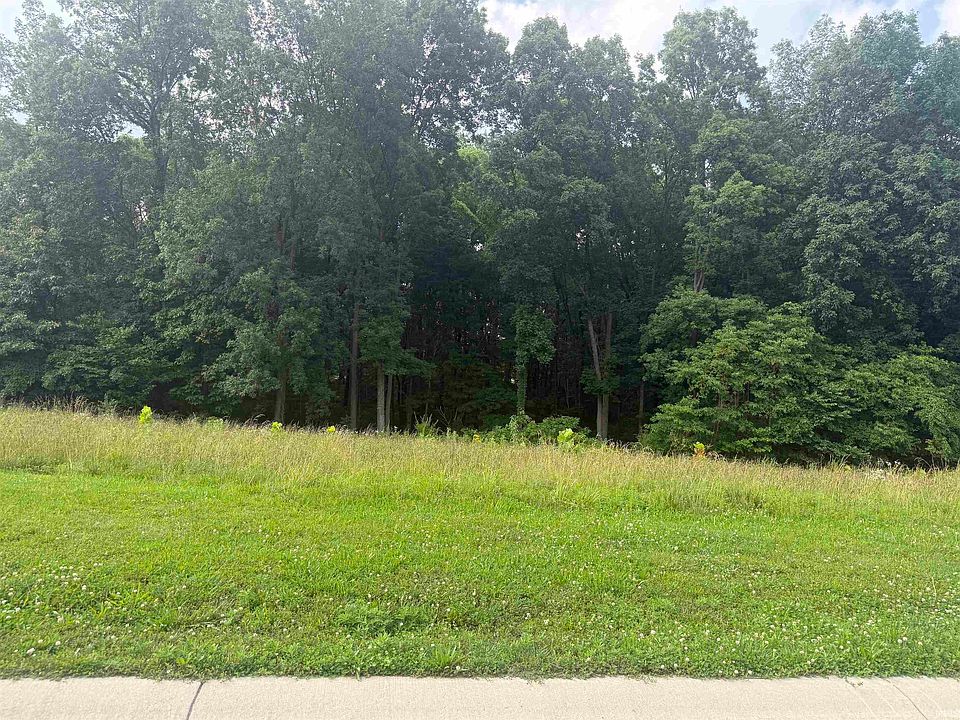 1st image of 112 Stone Crest Dr