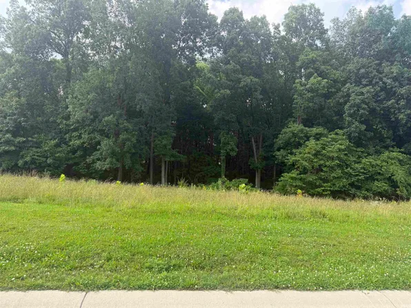 110 Stone Crest Dr, Bedford, IN 47421