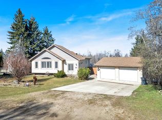 5228 E 42nd St, Ponoka, AB T4J 1A7
