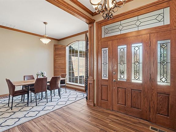 2nd image of 9817 Horseshoe Rd