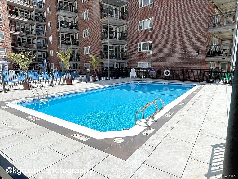 750 Shore Rd #10 — Photo 15