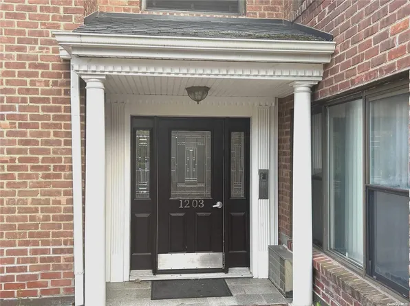 1203 East Broadway #G15, Hewlett, NY 11557