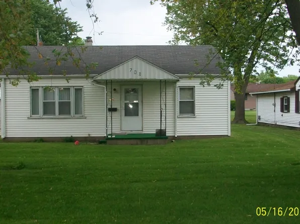 708 E Oak St, Watseka, IL 60970