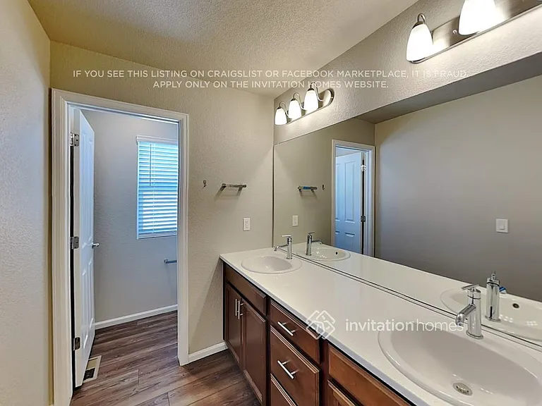 11431 Sanderling St — Photo 14