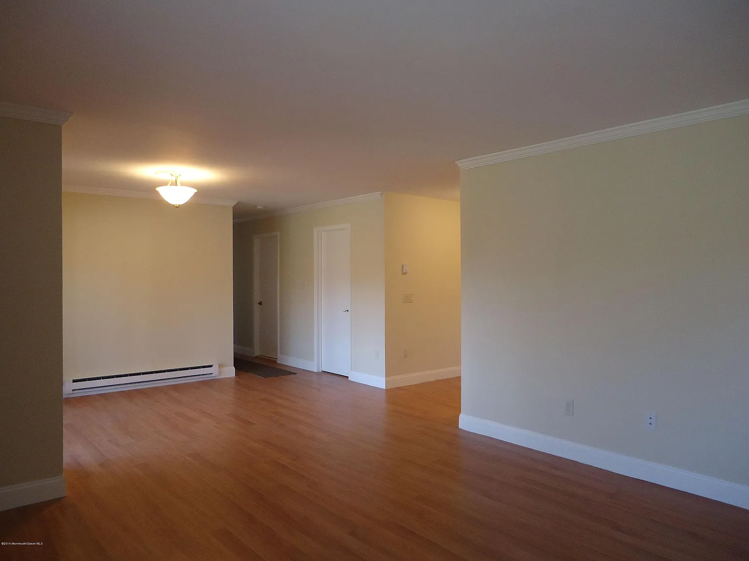 2 bed, 1130 sqft, $2,200 — Photo 2
