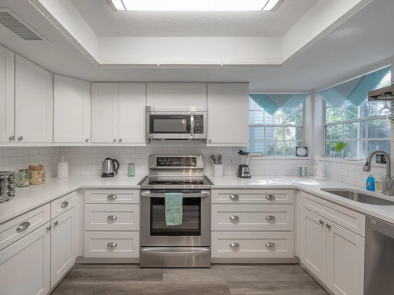 4210 W Roland St — Photo 24