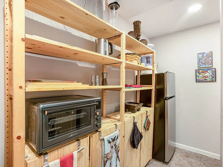 568 Longfellow Ln #FURNISHED — Photo 24
