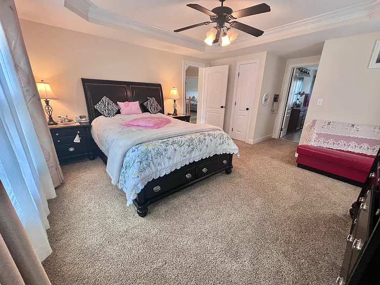 Bedroom 3 (Master Bedroom_- 2nd floor-Pic 2