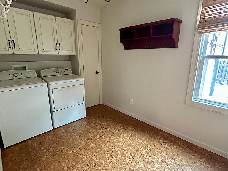 617 1st Ave NW — Photo 15