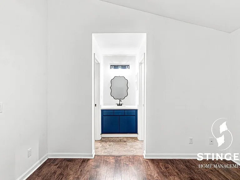54 Ardmore Ave — Photo 25