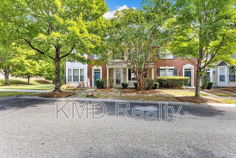 13450 Delstone Dr