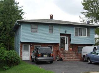 71 Edgarton Blvd, Avenel, NJ 07001