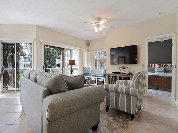2nd image of 75 Ocean Ln APT 606