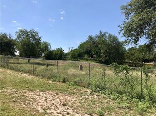 301 Irish St, Brady, TX 76825