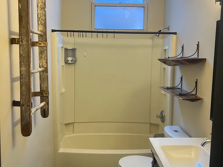 839 Bakewell St #1 — Photo 6