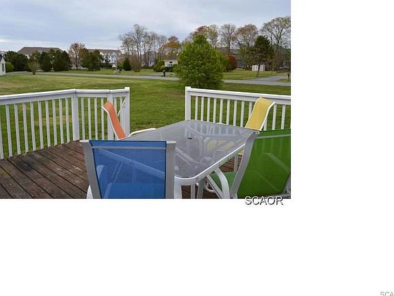 2nd image of 36207 Helen Ln