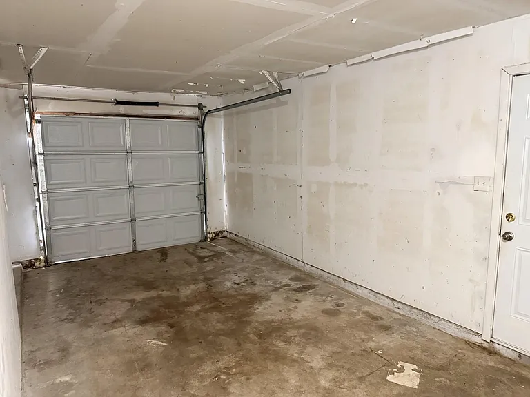 817 Lloyd Ln #A — Photo 14