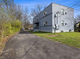 2084 W Galbraith Rd, Cincinnati, OH 45239