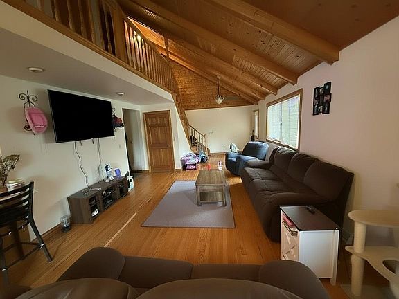 4th image of N4909 State St