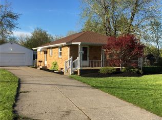 952 Mineral Springs Rd, Buffalo, NY 14224