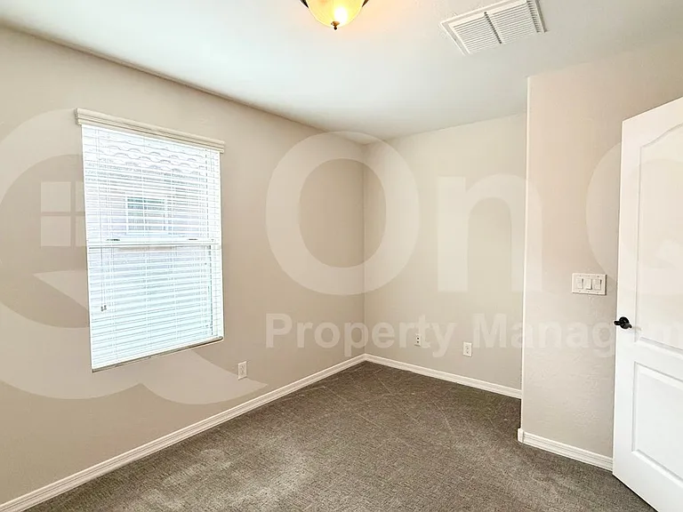 3747 E Hans Dr — Photo 15