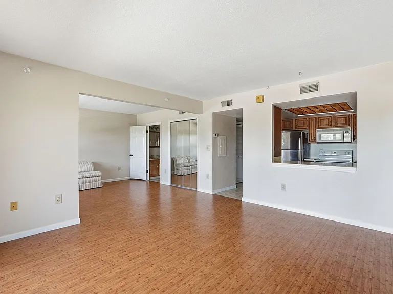 10330 W Thunderbird Blvd #C319 — Photo 6